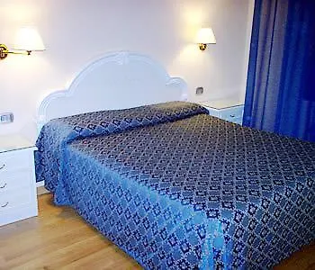 **  Stella Mary Hotel Florence Italy